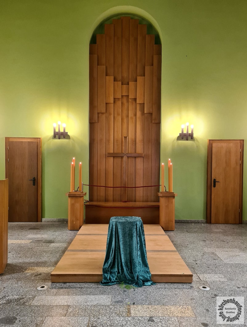 Trauerhalle, BerlinBuch (Friedhof Pankow XII) kirchenbauforschung.info